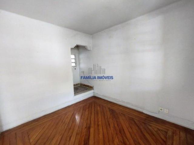 Sobrado à Venda com 3 Quartos Garagem Pompéia Santos SP