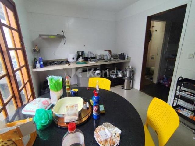 Sobrado à venda com 4 quartos em Vila Albertina, São Paulo
