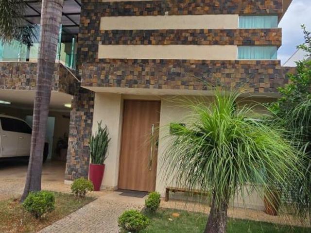 Sobrado a venda com 4 quartos no Jardins Madri, Goiânia Go