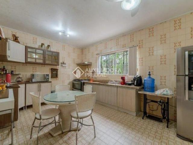 Sobrado à venda com 5 dormitórios e 280m² no Jardim Isabel Zona Sul de Porto Alegre Código: 1903