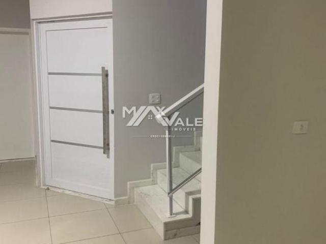 Sobrado à venda Condomínio Residencial Fogaça Jacareí
