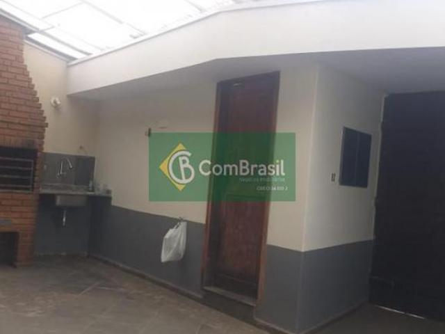 Sobrado á Venda Caputera, Conjunto Habitacional Ana Paula Mogi das Cruze SP