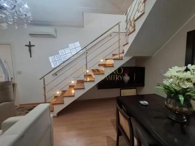 Sobrado à venda de 120m² | 03 dormitórios, sendo 01 suíte e edícula | Jardim Oriente | São José dos
