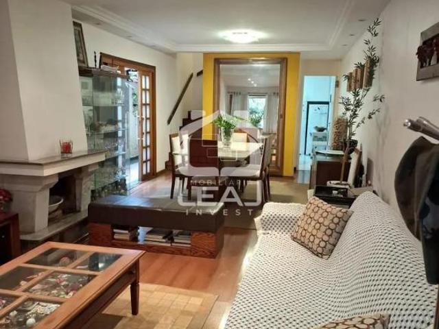 Sobrado à venda de 170m² na Chácara Nossa Senhora do Bom Conselho com 3 quartos sendo 1 suite e 2 va