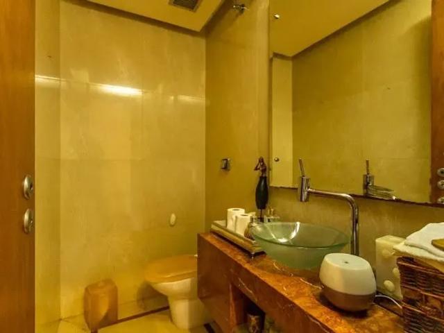 Sobrado à venda e para locação no Alphaville Residencial 8 em Alphaville em Santana de Parnaíba SP