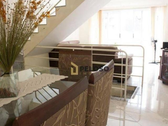 Sobrado à venda em condomínio fechado | 170m² | 4 dormitórios | 2 suítes | 2 vagas | Santa Teresinha