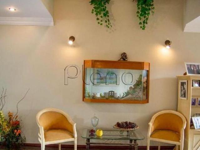 Sobrado à venda em Campinas, Jardim dos Oliveiras, com 5 suítes, com 430 m²
