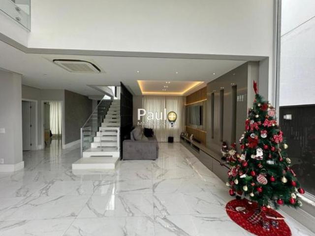 Sobrado à venda em Campinas, Vila dos Plátanos, com 3 suítes, com 372 m², Vila dos Plátanos