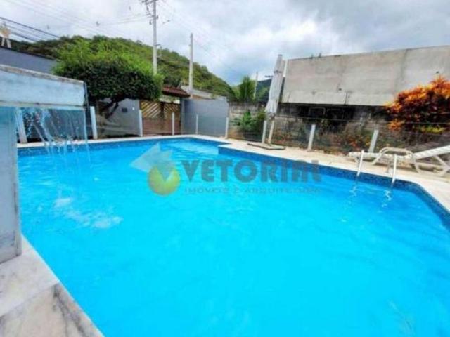 Sobrado à venda em Caraguatatuba, Martim de Sá, com 3 quartos, 244m²