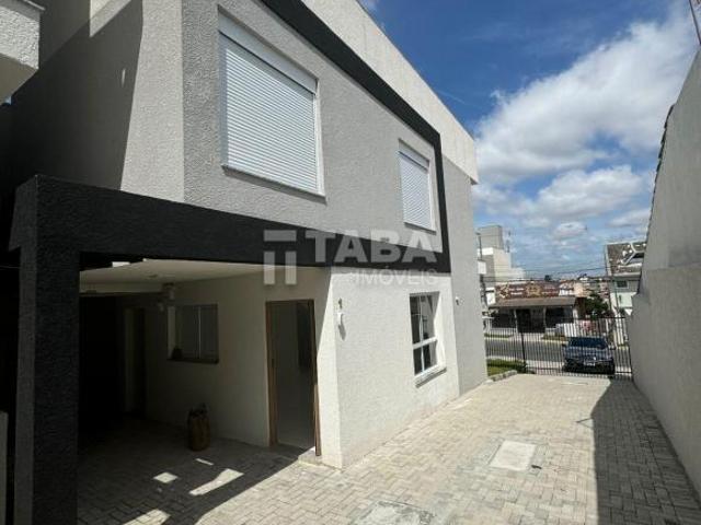 Sobrado a venda em Curitiba Bairro Alto