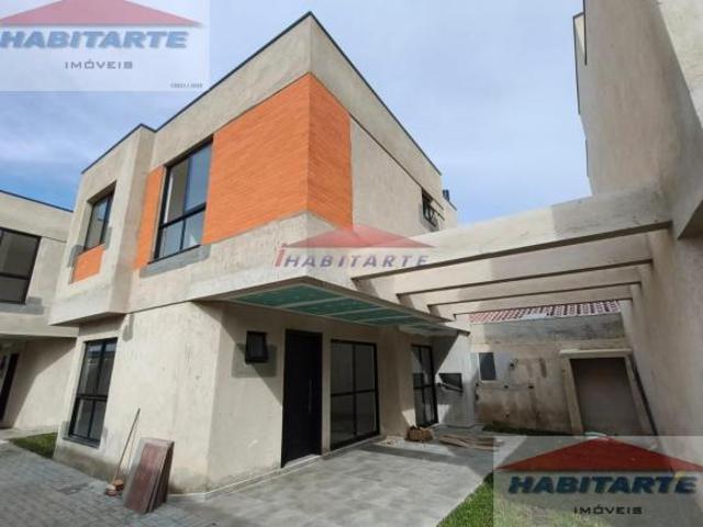 Sobrado à venda em Curitiba PR, bairro Uberaba: 3 quartos, sendo 1 suíte, 1 sala, 3 banheiros, 1 vag