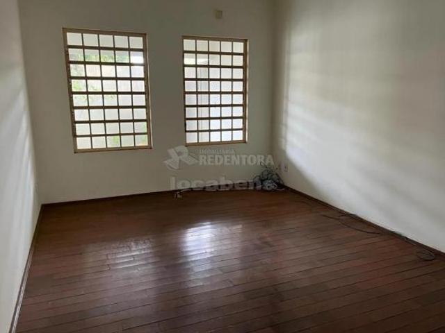 Sobrado à venda em José Bonifácio SP