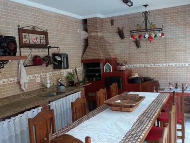 Sobrado à venda em Jacareí, Jardim Terras de Santa Helena, com 3 quartos, com 300 m²