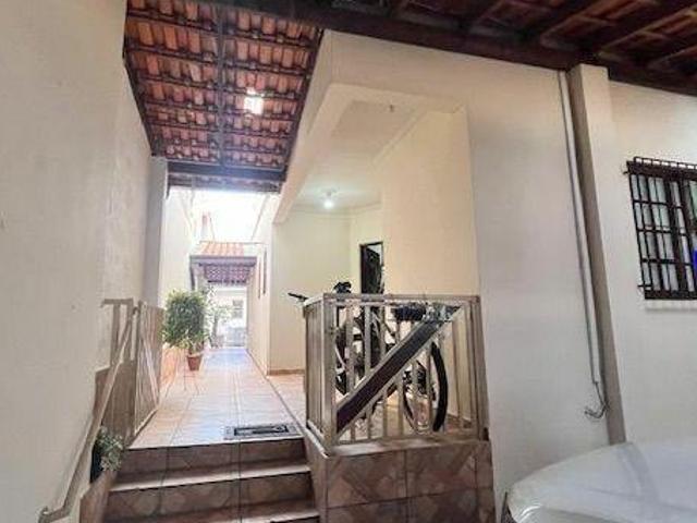 Sobrado a venda em Mogi das Cruzes com edicula