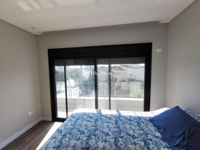 Sobrado à venda em São José dos Campos, Urbanova IV A, com 3 suítes, com 228 m²