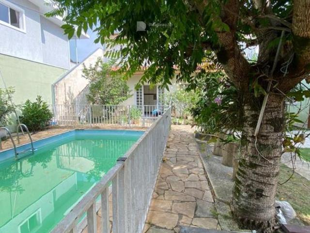Sobrado à venda em São José dos Campos, Jardim Estoril, com 5 quartos, com 375 m²