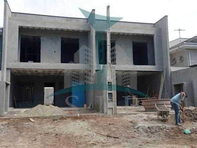 Sobrado à venda em São José dos Pinhais PR, Bairro Cidade Jardim: 3 quartos, 1 suíte, 2 salas, 2 ban