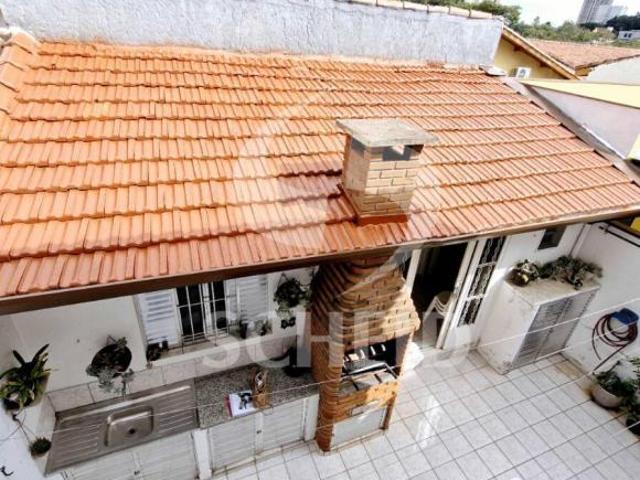 Sobrado á Venda em Santo Amaro com 147m², 3 quartos sendo 1 suíte, 2 vagas