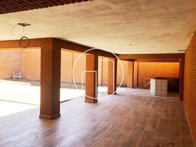 Sobrado à venda em Paulínia, Cascata, com 4 suítes, com 585 m², Campos do Conde I