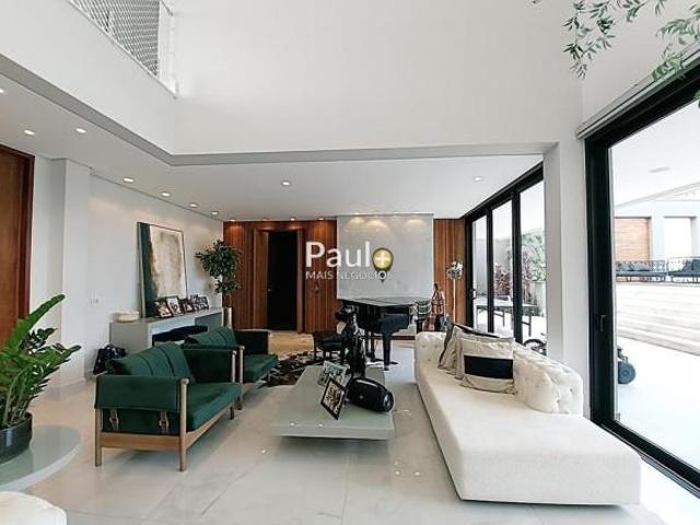 Sobrado à venda em Valinhos, Villa Lombarda, com 4 suítes, com 640 m², Villa Lombarda