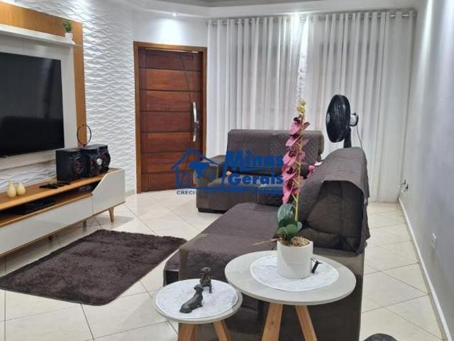 Sobrado à Venda no Colonial 3 Dorm 1 Suíte, 2 Vagas, Aceita Financiamento