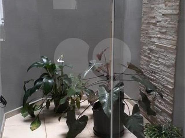 Sobrado a venda no Centro de Elias Fausto/SP.