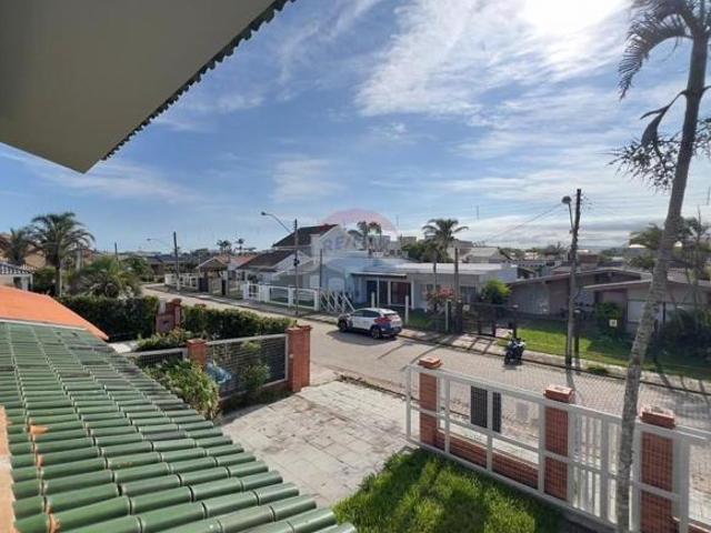 Sobrado a venda no Centro de Xangri lá!