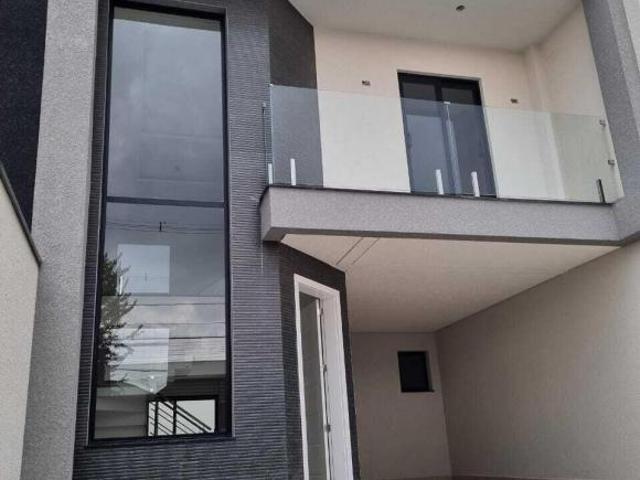 Sobrado à venda no bairro Afonso Pena São José dos Pinhais/PR