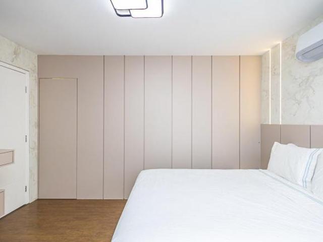 Sobrado a venda no Bairro Alto Curitiba com closet e hidromassagem
