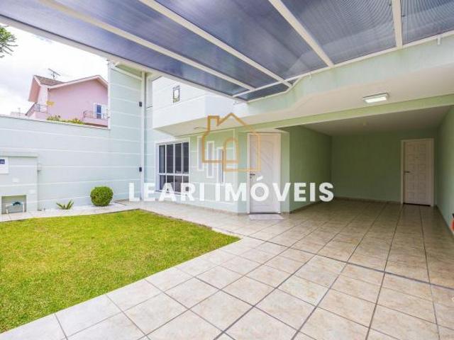 Sobrado à venda no bairro Cidade Jardim São José dos Pinhais/PR