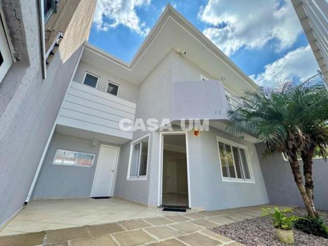 Sobrado à venda no bairro Costeira São José dos Pinhais/PR