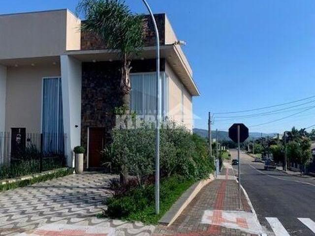 Sobrado à venda no bairro Jardim do Vale Bom Princípio/RS