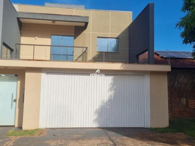 Sobrado à Venda no Bairro Parque Alvorada em Dourados MS