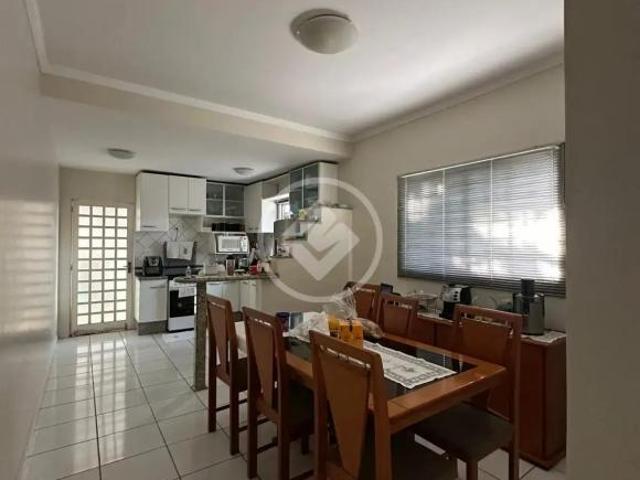 Sobrado à Venda no bairro Residencial União – 198.38m²