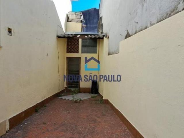 Sobrado à venda no bairro São Judas com 2 dormitórios