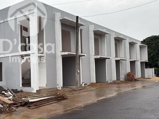 Sobrado à venda no bairro Vila Bom Princípio Cachoeirinha/RS