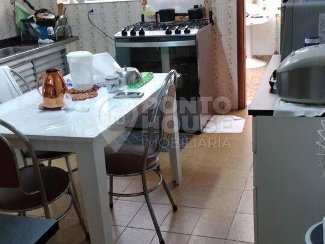 Sobrado à venda no bairro Vila das Mercês 2 dormitórios, 3 banheiros, 3 vagas