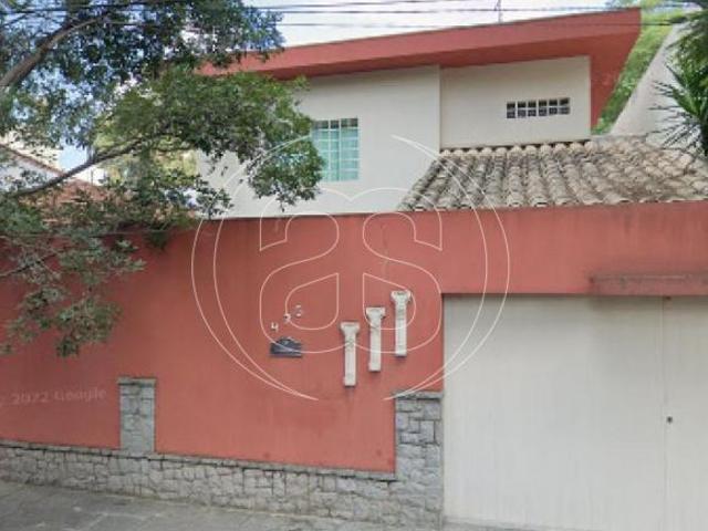 Sobrado à Venda no Brooklin, 404m² de Área Útil e 500m² de Terreno