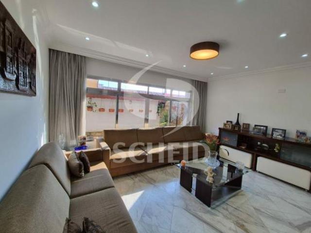 Sobrado a venda no Jardim Sabará, 120m², 3 dormitórios, 2 vagas, reformado