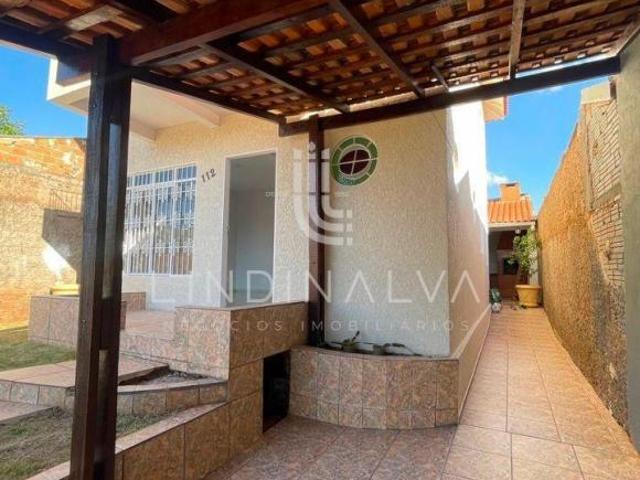 Sobrado à venda no Jd. Belvedere com 2 suítes e energia solar