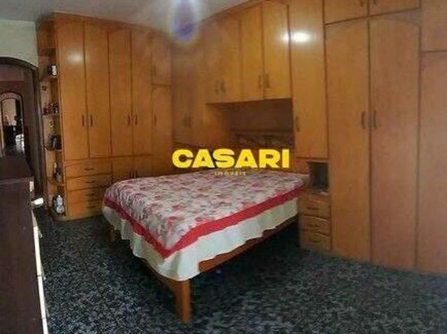 Sobrado à Venda no Parque Gerassi – 3 Dormitórios, Suíte, Churrasqueira e 125 m²