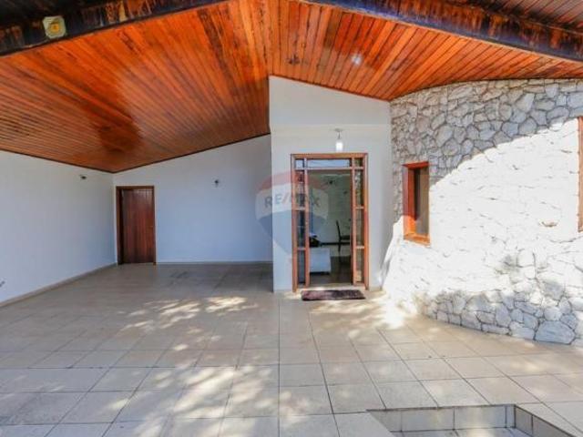 Sobrado à venda na pista de caminhada de Sorocaba. Parque Campolim 480m², piscina e 5 quartos, 04