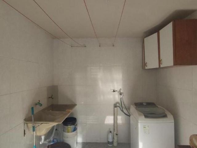 Sobrado à venda na Vila Ester, São Paulo SP: 4 quartos, 1 suíte, 2 banheiros, 2