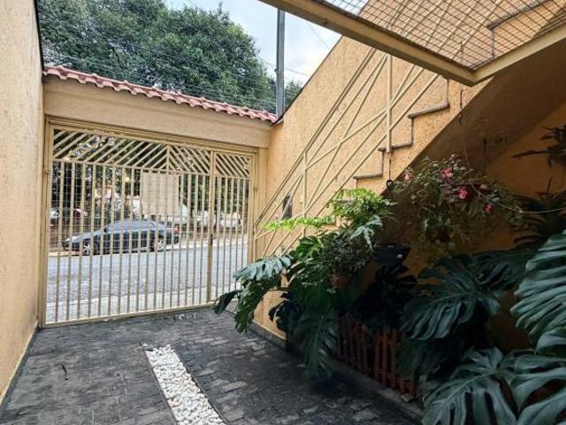 Sobrado à Venda na Vila Maria Alta com 2 Suítes e 2 Vagas | 140 m²