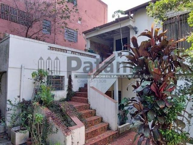 Sobrado à venda na Vila Progredior!