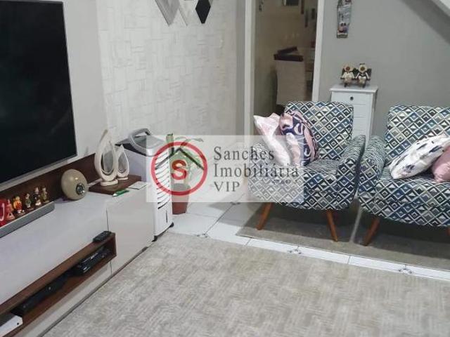 Sobrado à venda na Vila Prudente com 3 dormitorios, sendo 1 suíte. 2 vagas de garagem, a 750 metros