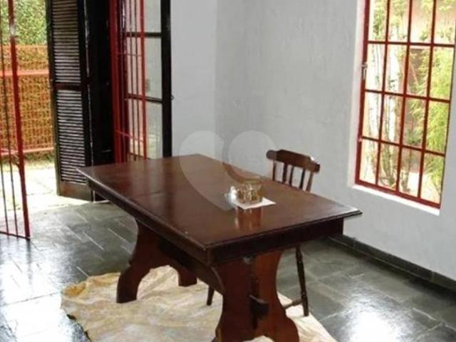 Sobrado à venda na Vila Rosália