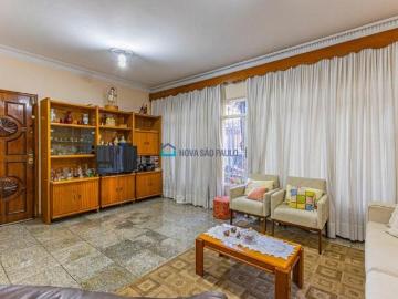 Sobrado a venda Vila Guarani, terreno 15x23, 4 dormitórios e 7 vagas