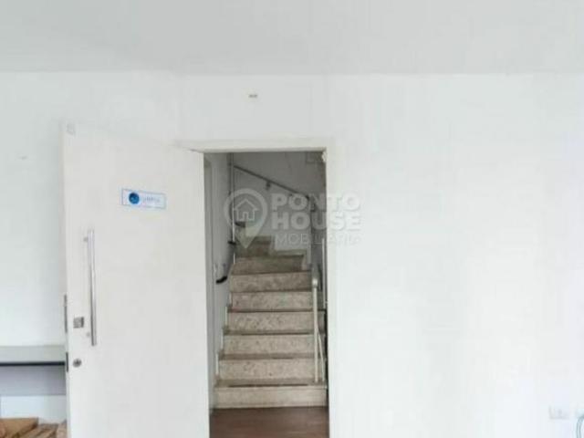 Sobrado à venda, Vila Mariana, 230m², 3 quartos e 2 vagas
