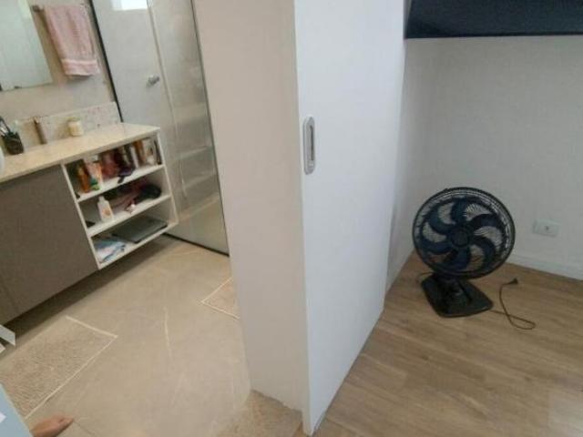 Sobrado à venda Vila Santa Clara com 3 quartos, 2 suites, 2 vagas